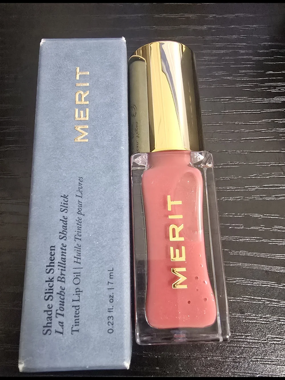 Merit hydrating lip